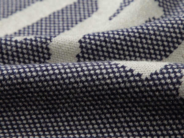 ブランドセーター角部分ディテール